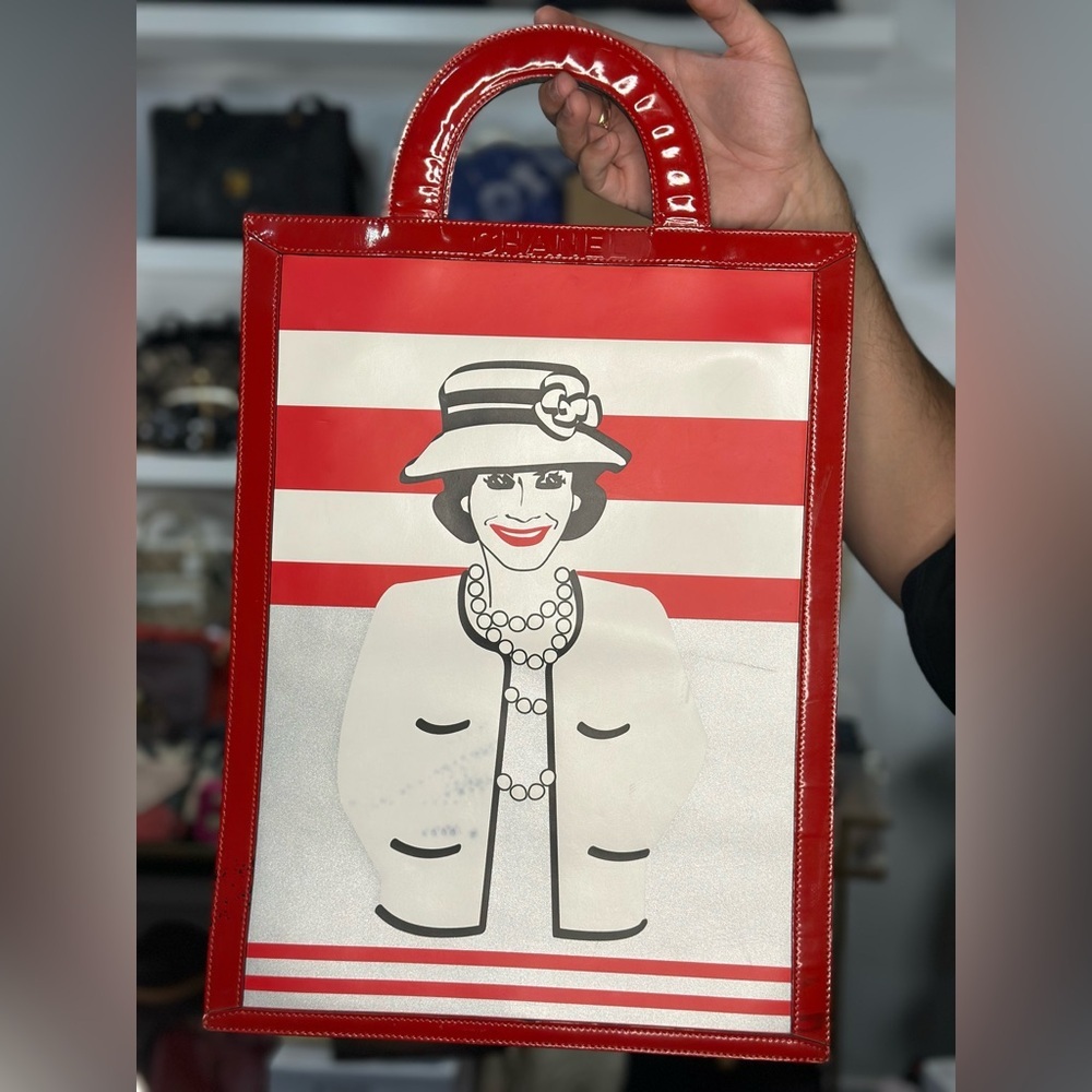 CHANEL ULTRA RARE TOTE